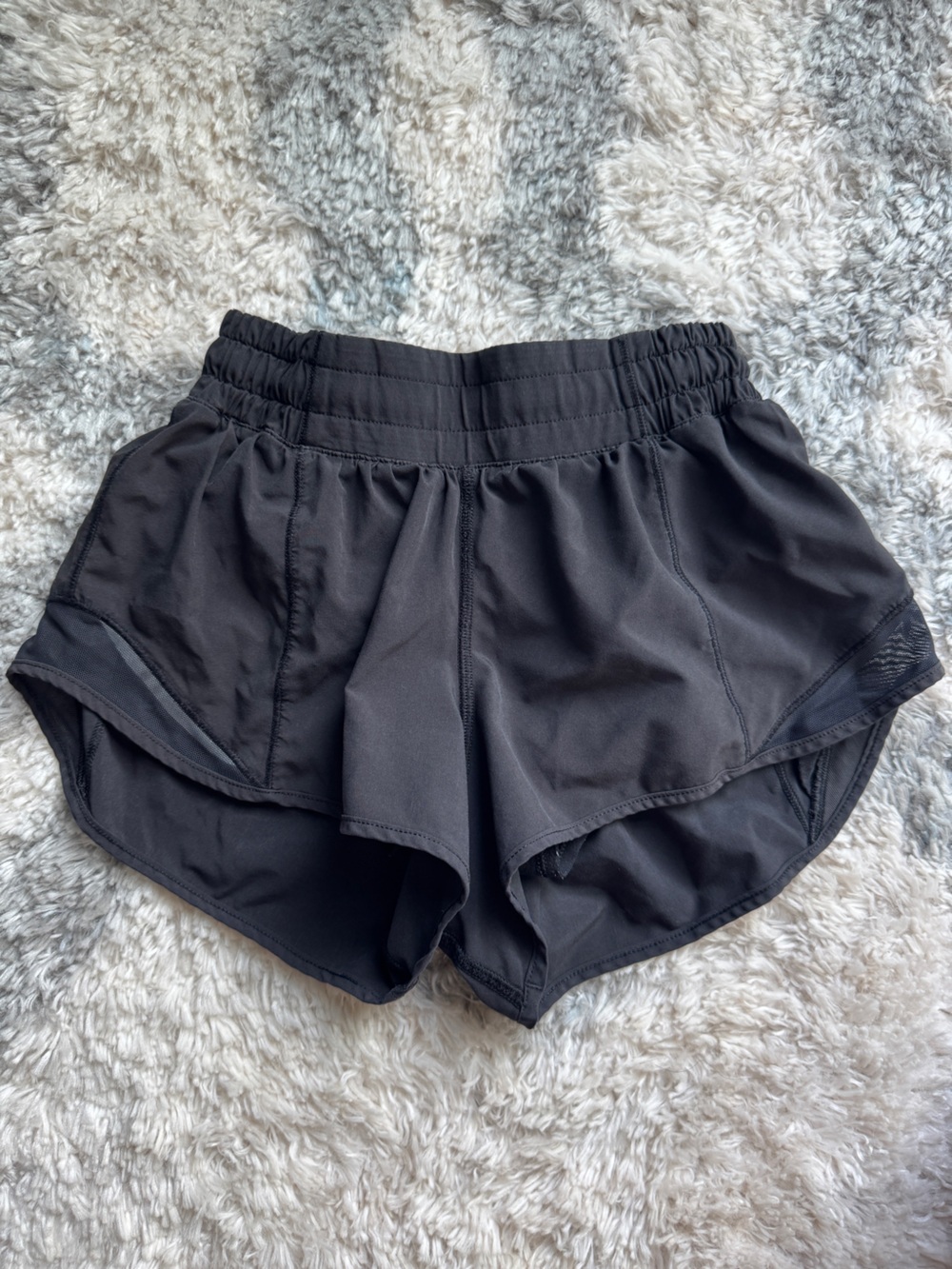 lululemon athletica Black Hotty Hot Shorts - Size 0